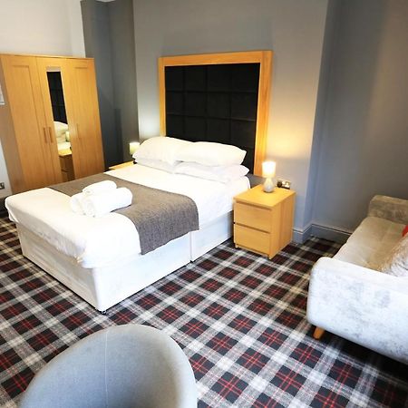 Huddersfield Hotel Bagian luar foto