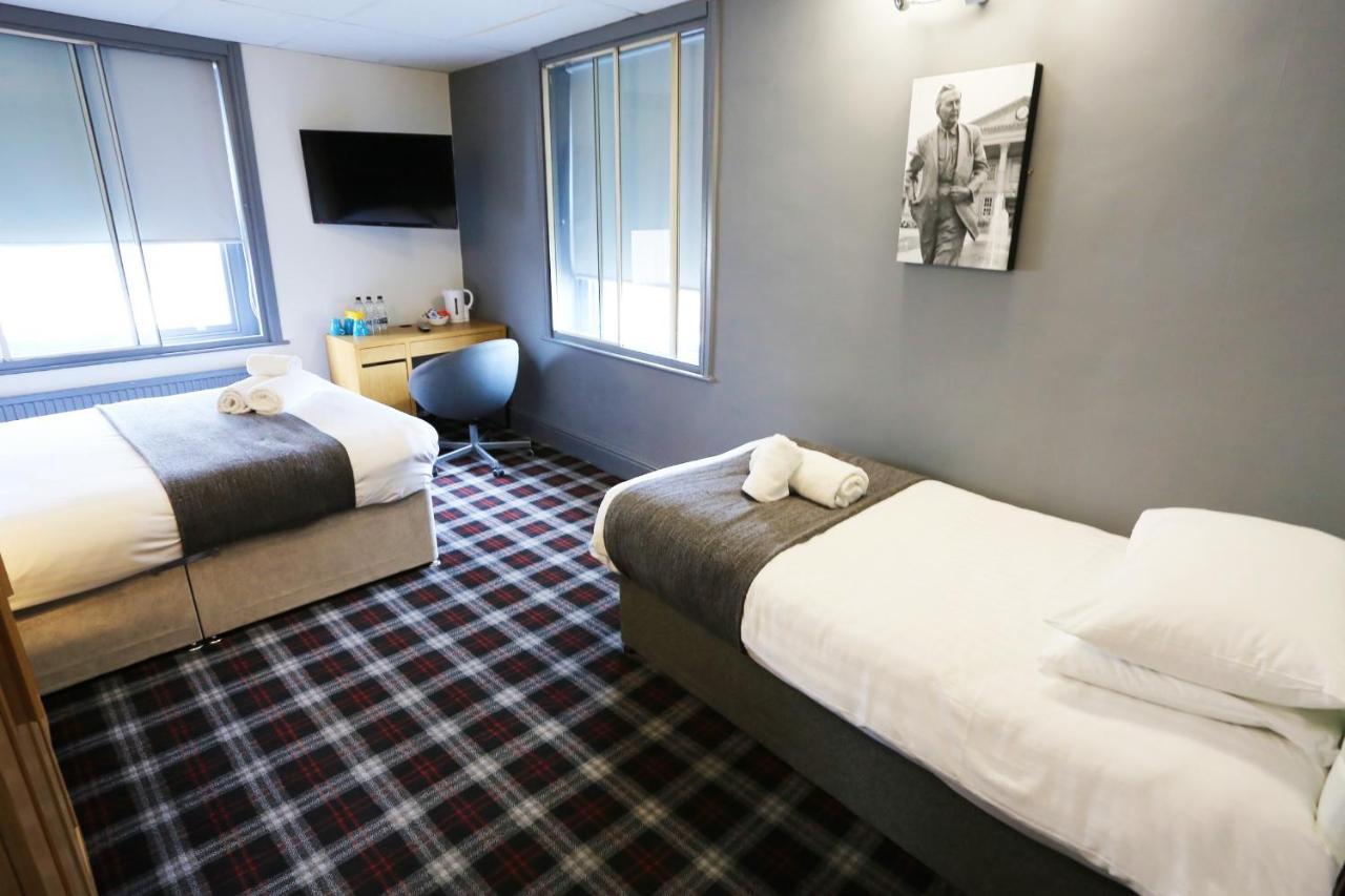 Huddersfield Hotel Bagian luar foto