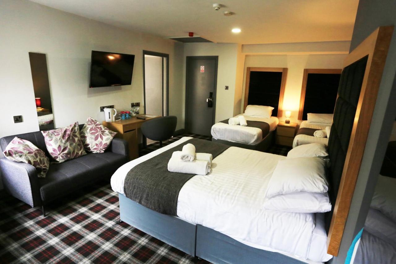 Huddersfield Hotel Bagian luar foto