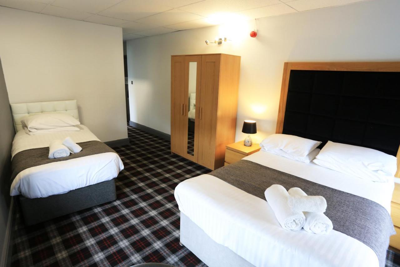 Huddersfield Hotel Bagian luar foto