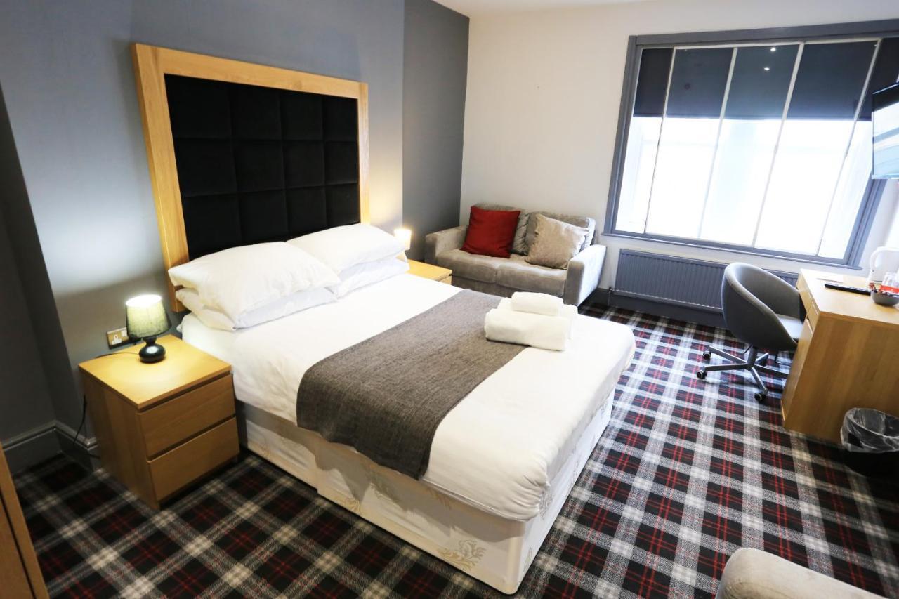 Huddersfield Hotel Bagian luar foto