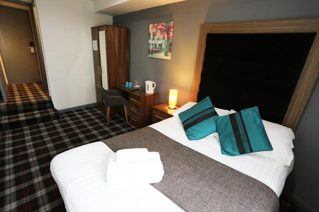 Huddersfield Hotel Bagian luar foto