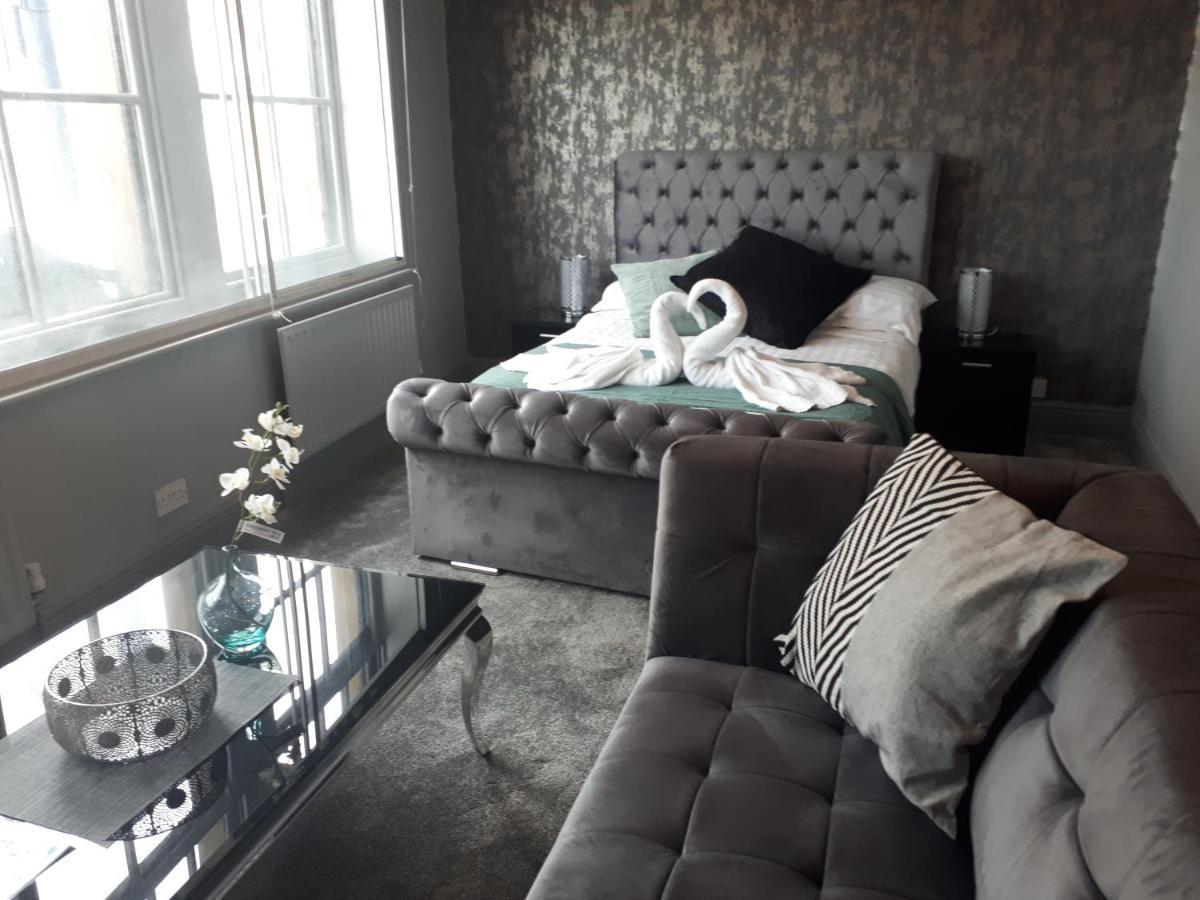 Huddersfield Hotel Bagian luar foto