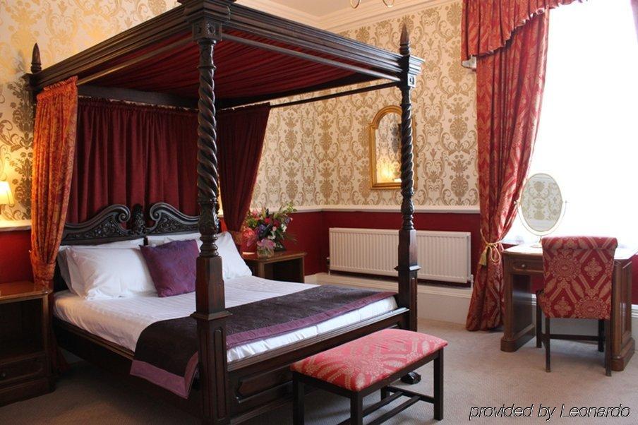 Huddersfield Hotel Bagian luar foto