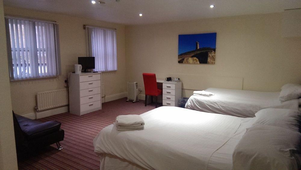 Huddersfield Hotel Bagian luar foto
