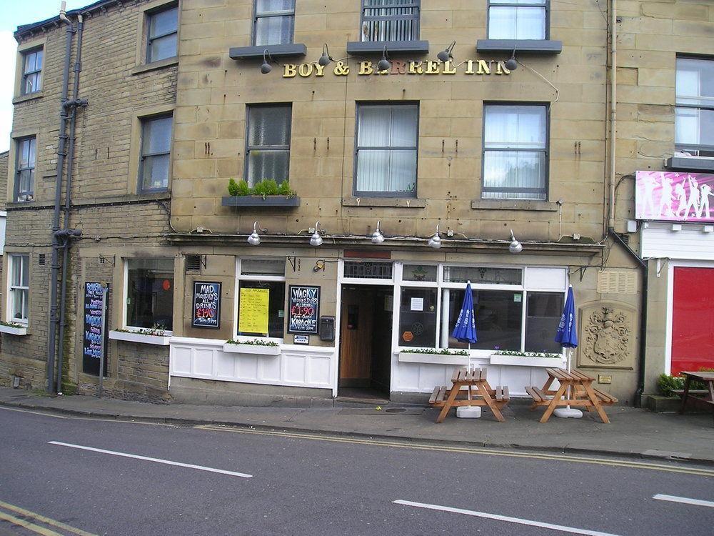Huddersfield Hotel Bagian luar foto